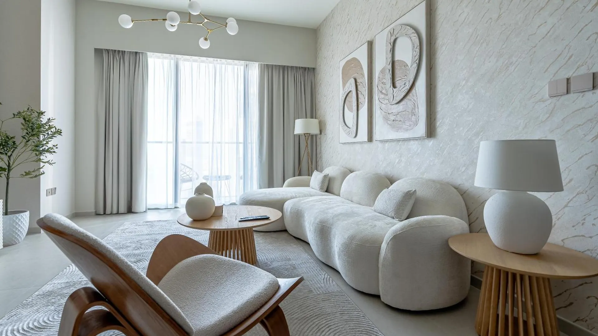 Nasma - Sky-High Chic Luxe 1-Br In Downtown Dubai Daire