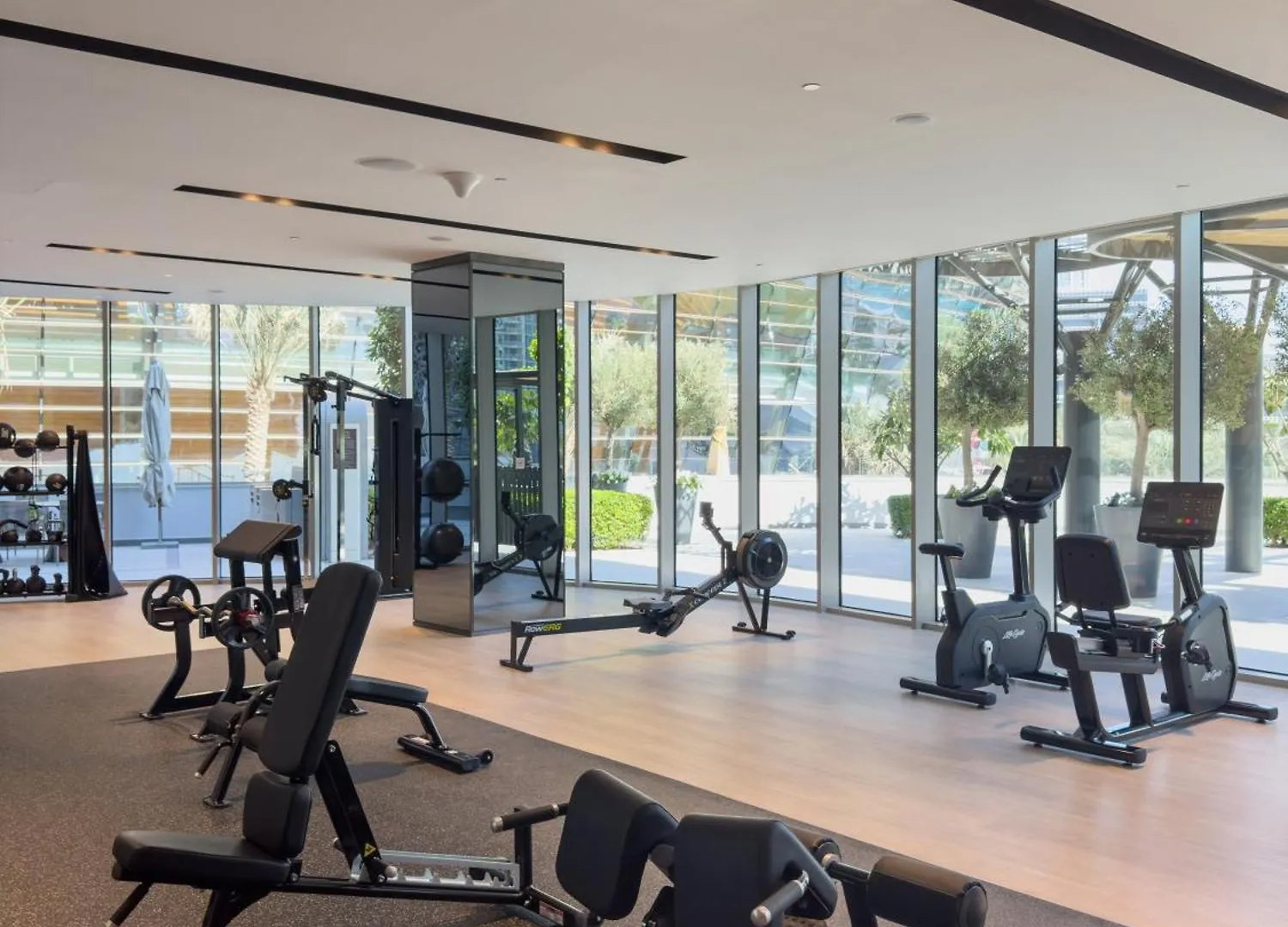 Nasma - Sky-High Chic Luxe 1-Br In Downtown Dubai Daire