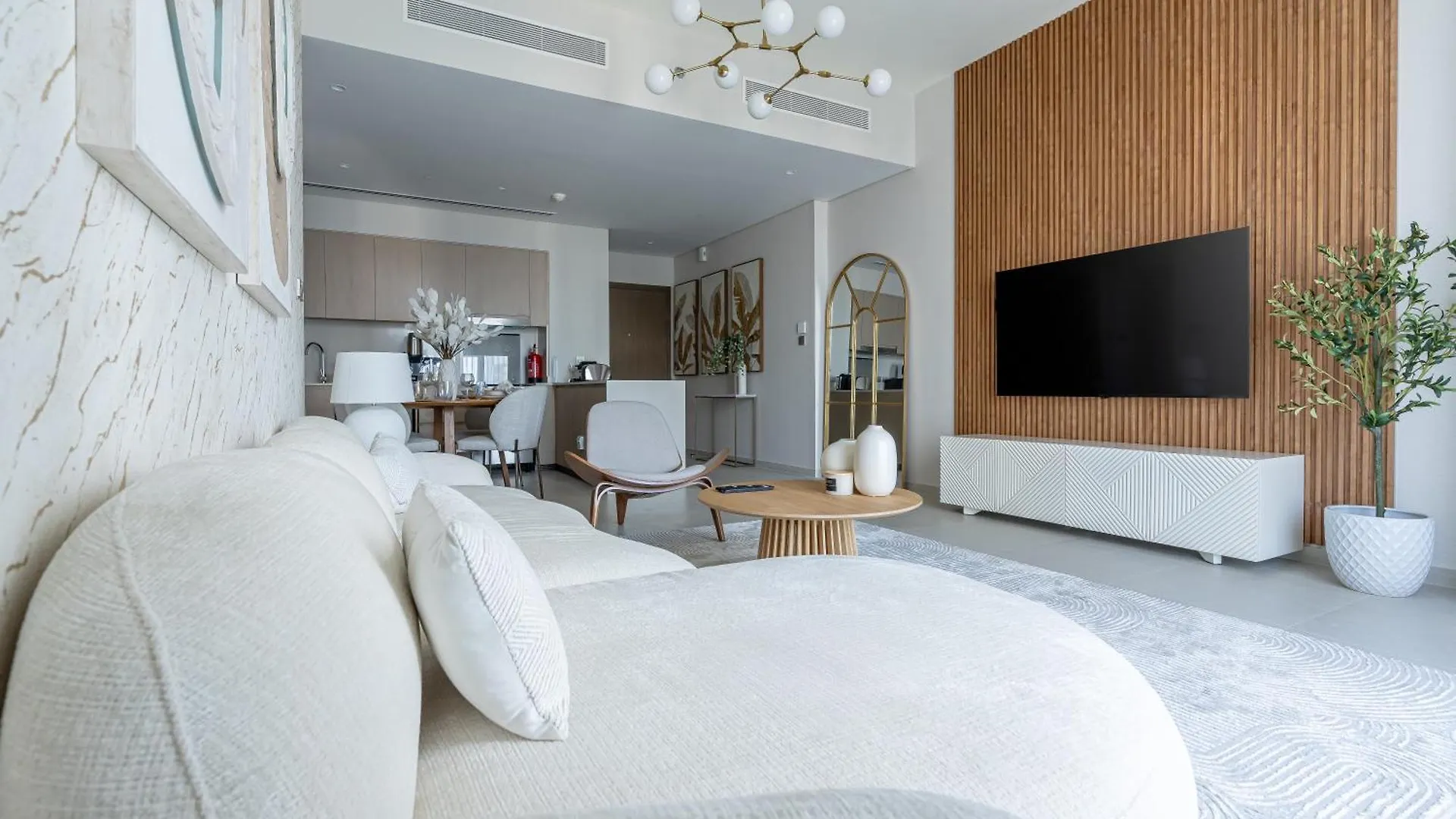 Nasma - Sky-High Chic Luxe 1-Br In Downtown Dubai Apartment 0*,  United Arab Emirates
