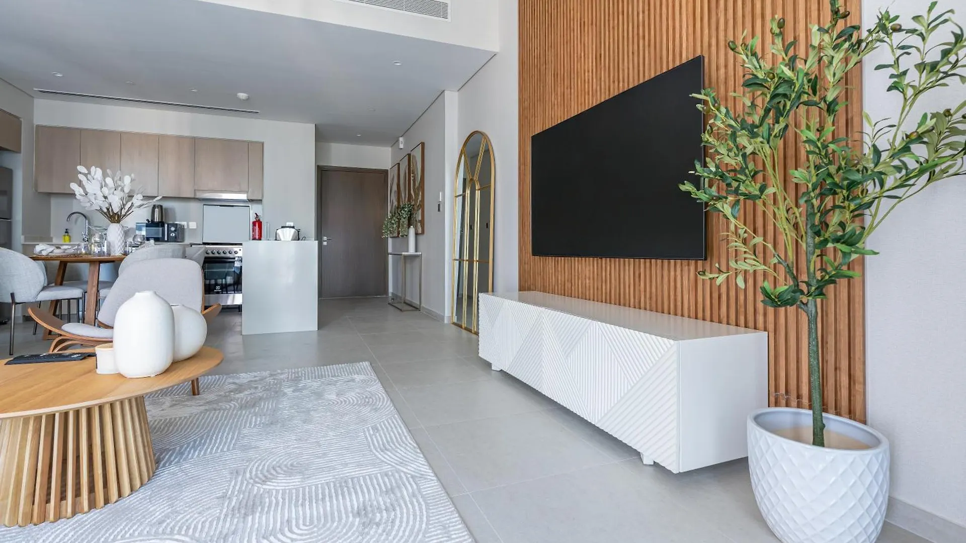 Nasma - Sky-High Chic Luxe 1-Br In Downtown Dubai Apartment