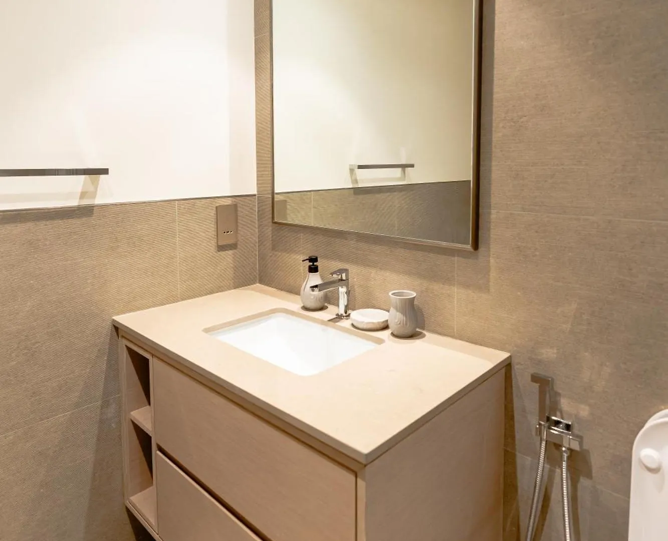 Nasma - Sky-High Chic Luxe 1-Br In Downtown Dubai Apartment 0*,