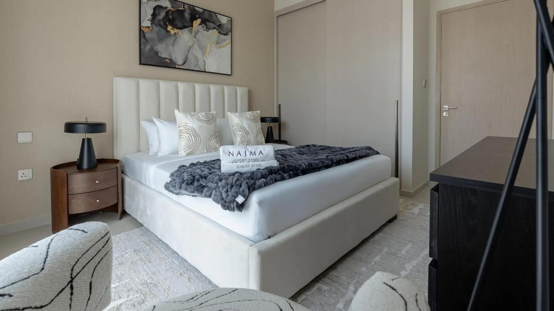 Nasma - Sky-High Chic Luxe 1-Br In Downtown Dubai Apartment United Arab Emirates