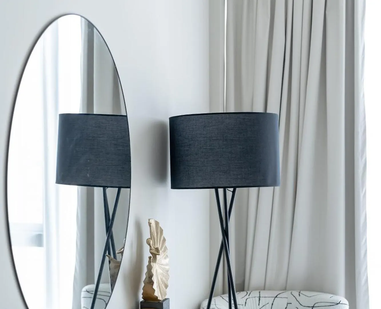 Nasma - Sky-High Chic Luxe 1-Br In Downtown Dubai Apartment