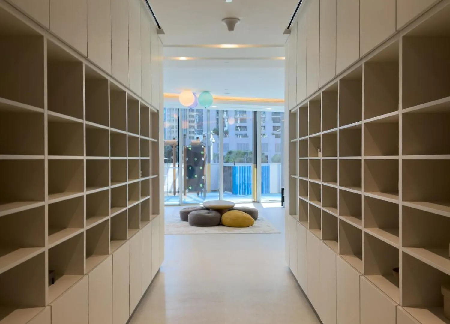 Nasma - Sky-High Chic Luxe 1-Br In Downtown Dubai Apartment 0*,  United Arab Emirates