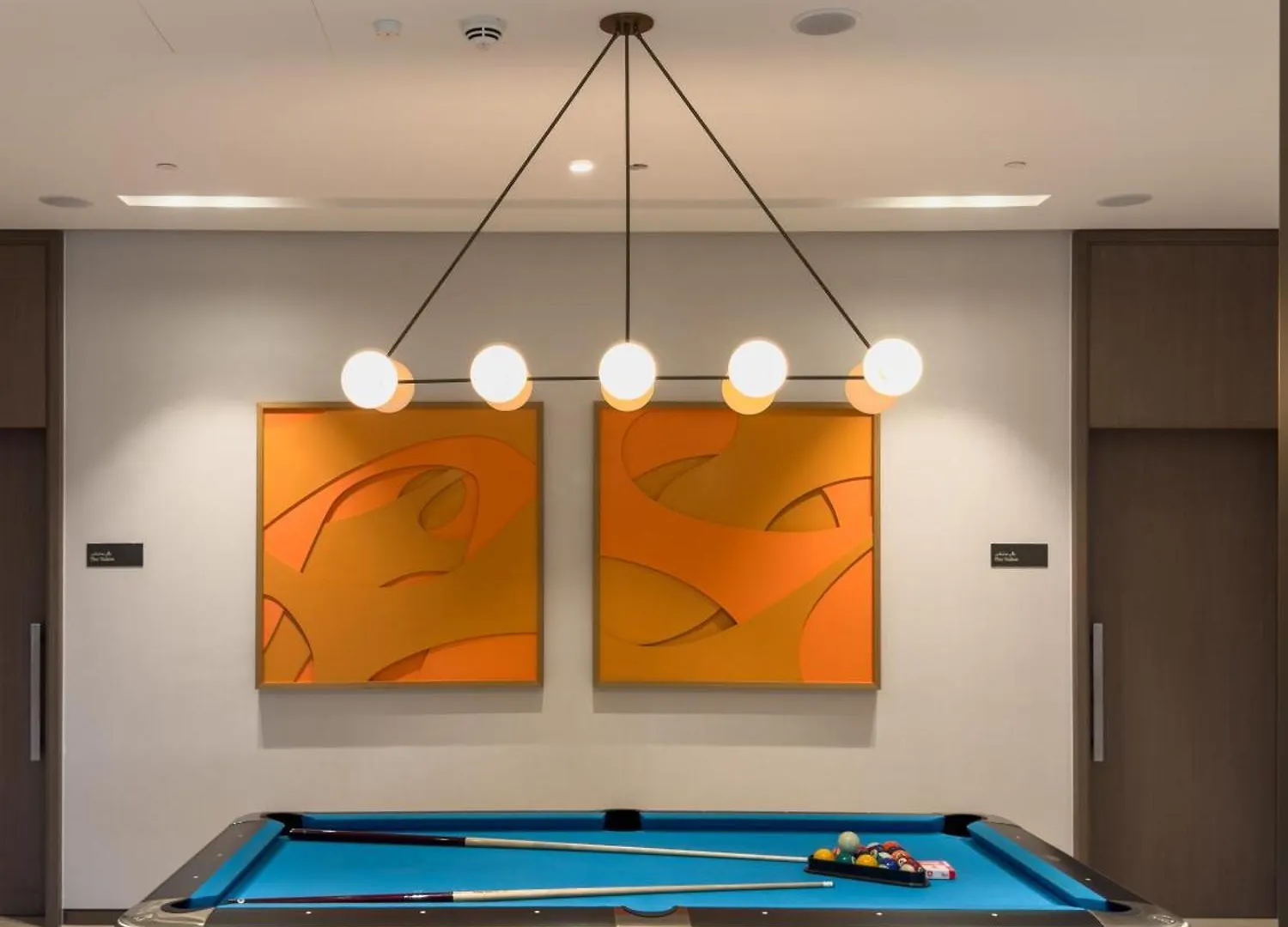 Nasma - Sky-High Chic Luxe 1-Br In Downtown Dubai Apartment